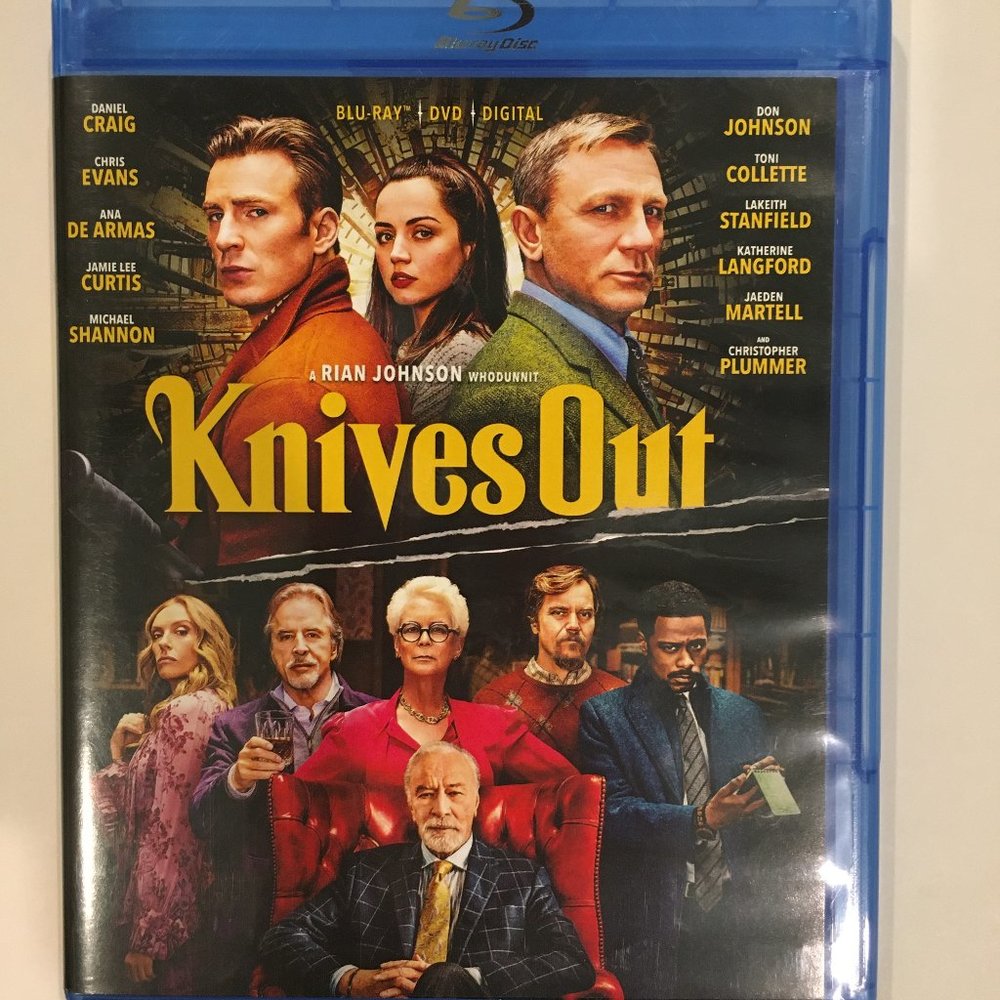 Lionsgate KNIVES OUT Blu-Ray & DVD Set - Picture 1 of 3